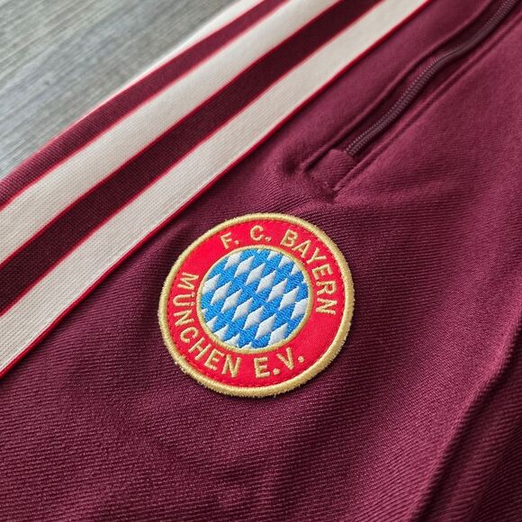 Adidas FC Bayern Munchen Terrace Icon Track Pants Red Gold JF0588 Men’s Size L - Picture 8 of 16